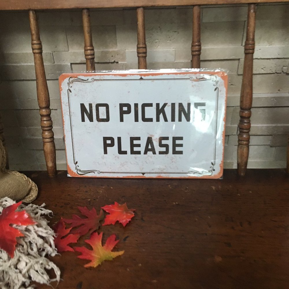 Tin Sign